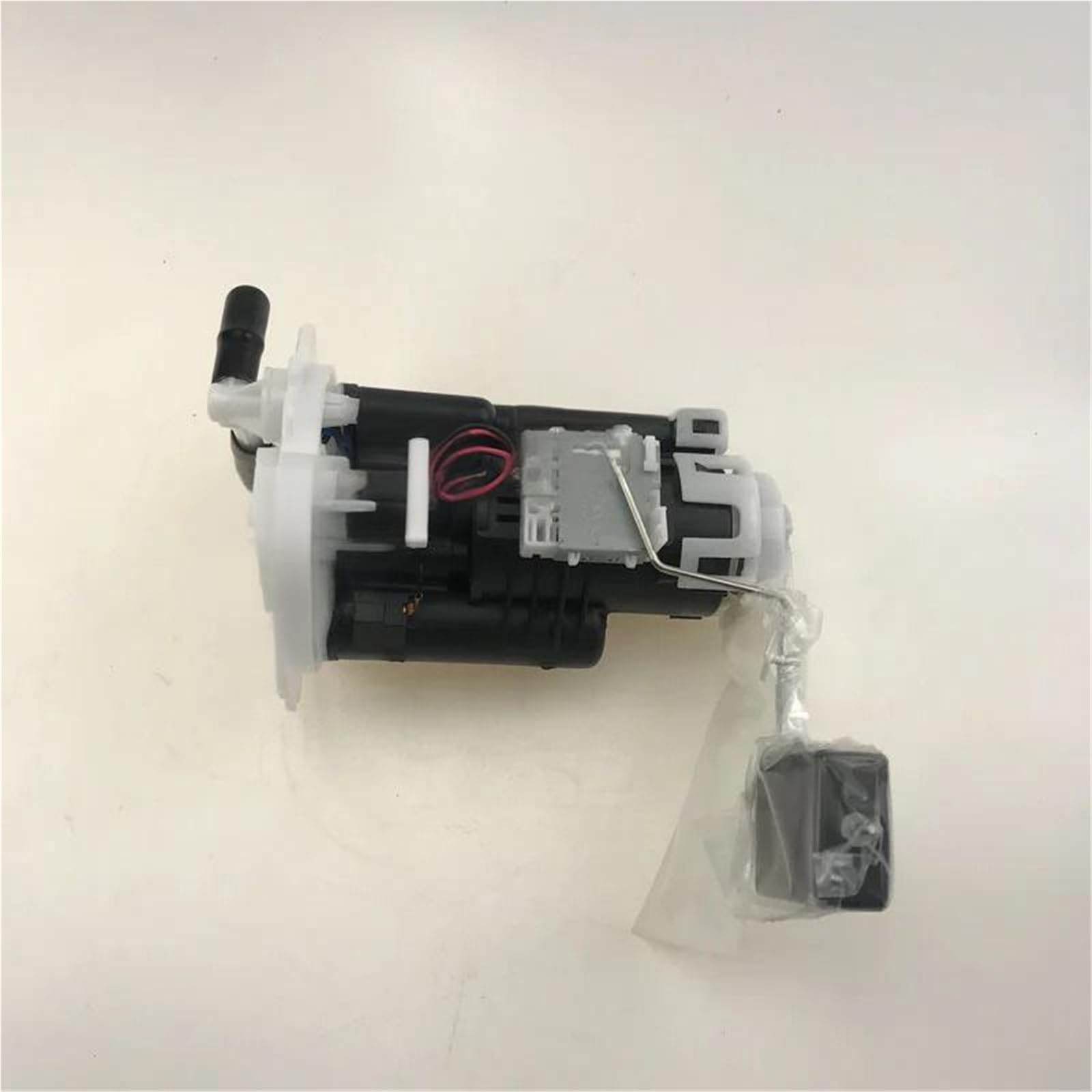 アミーボカード Amazon.com: Fuel Pump Assembly, Compatible For Mazda Familia